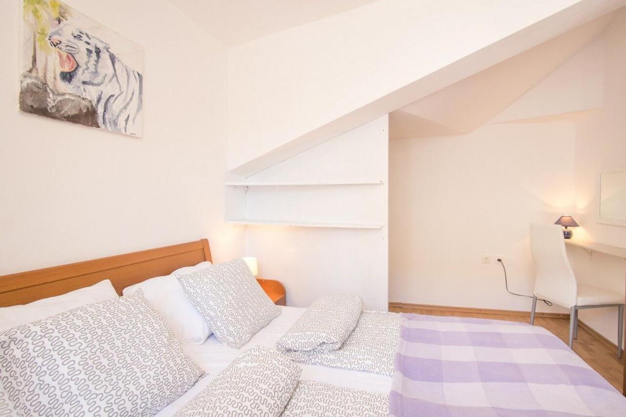 Apartment Polo Vrbnik  Extérieur photo
